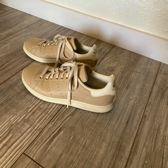 Adidas Stan Smith Sneakers - Picture 3 of 7